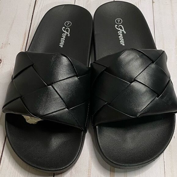 Akira Forever Black Basket Weave Slide Sandal Women’s Size 6.5 - Picture 2 of 3